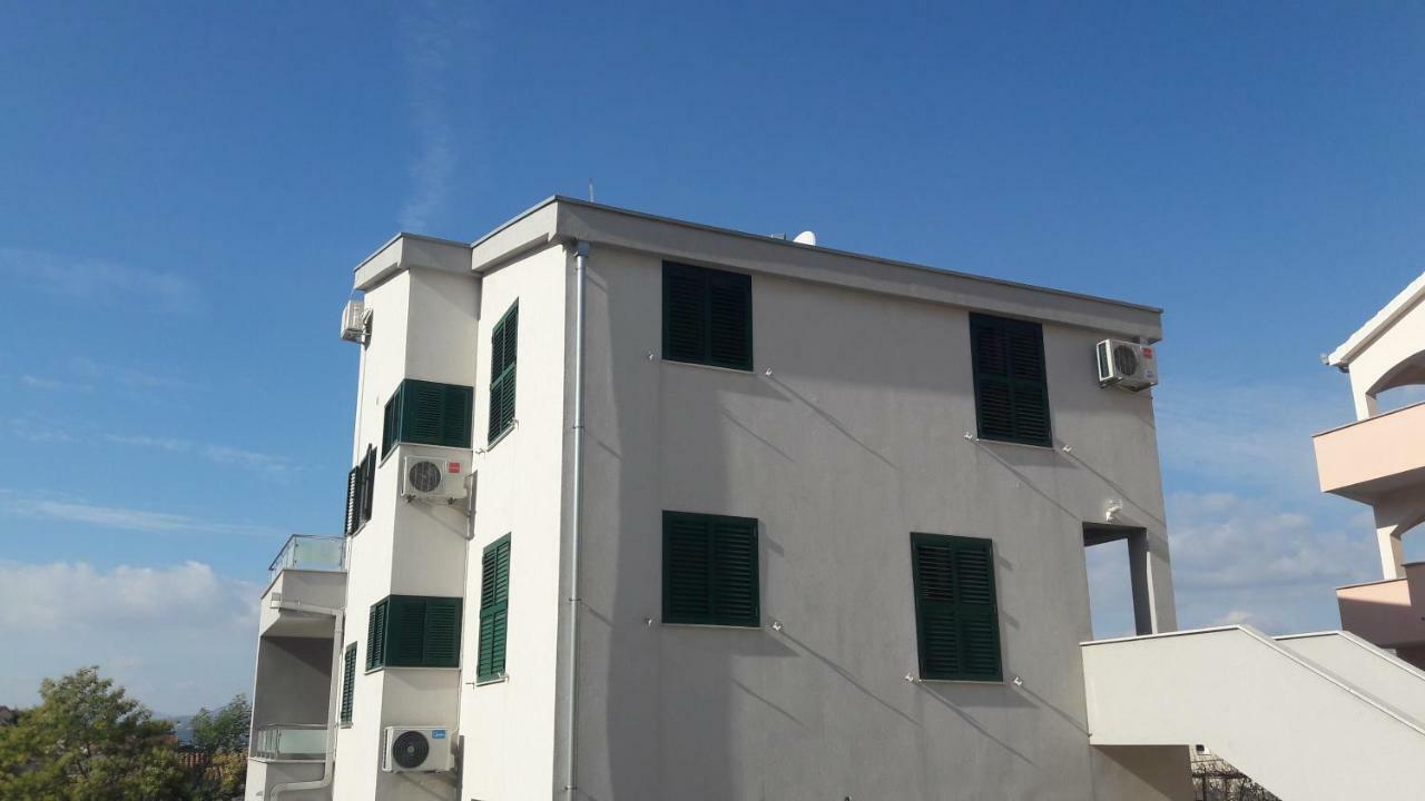 Apartment Anakatarina Trogir Exteriör bild